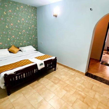 Bob Lesiure Hotell Ooty Exteriör bild