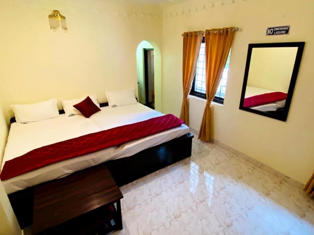 Bob Lesiure Hotell Ooty Exteriör bild