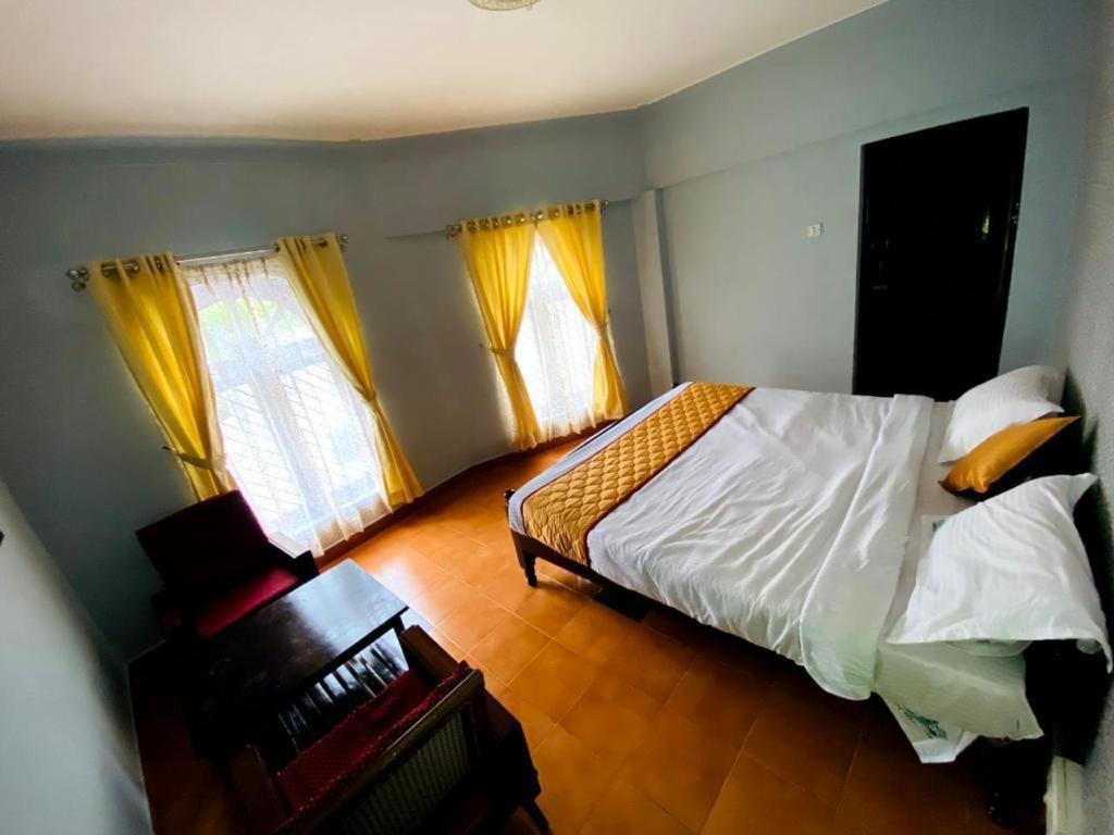 Bob Lesiure Hotell Ooty Exteriör bild